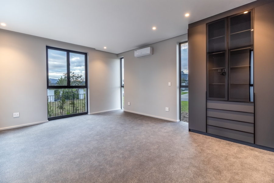 4 Bedroom Property for Sale in Pearl Valley at Val de Vie Western Cape